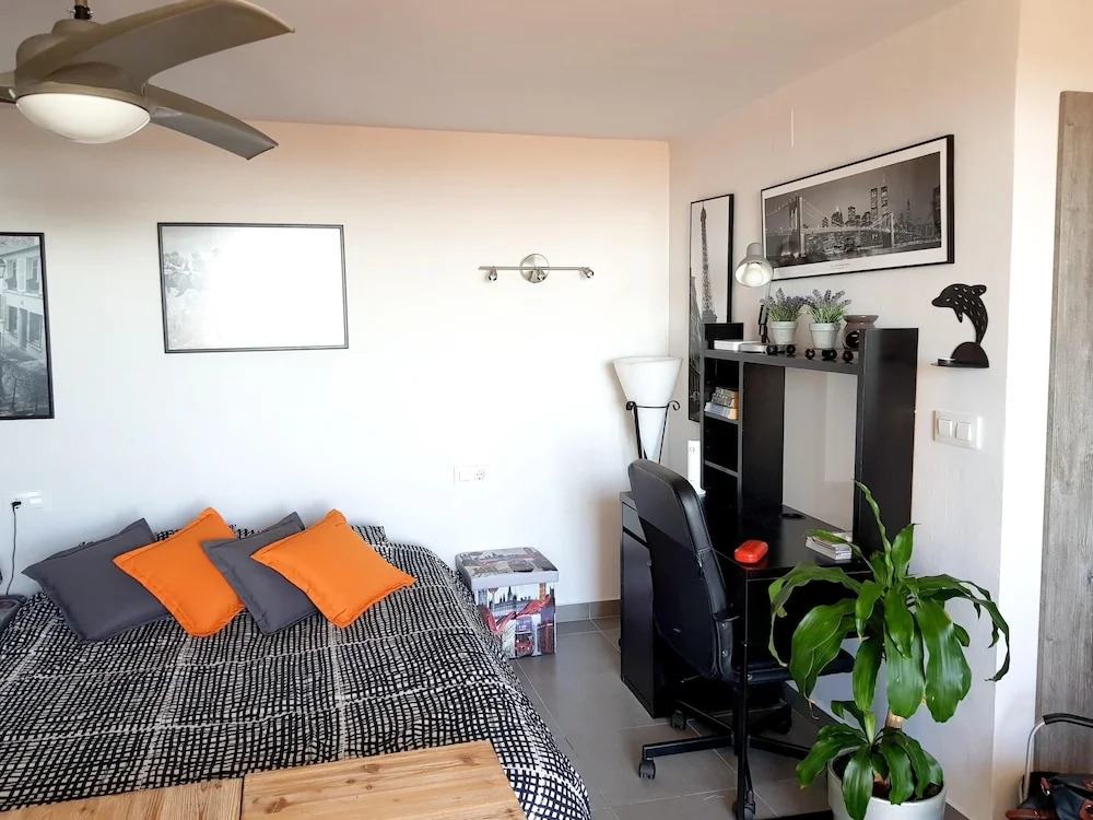 Studio in Calahonda, with Wonderful Sea View And Wifi - 200 M From the Beach