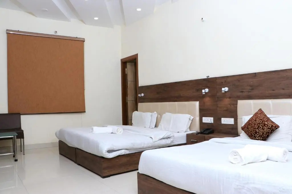 Hotel Avitaj Inn