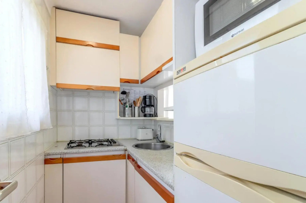 LA FARELLA LA COMA 65 apartamento con jardín y piscina comunitaria