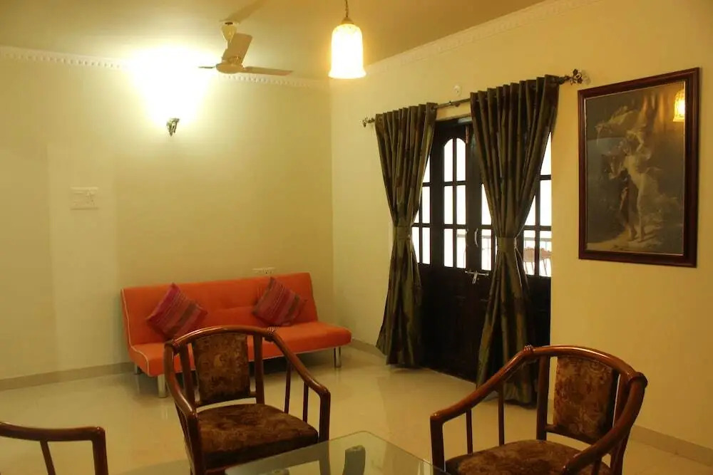 OYO 9163 Home 1BHK Poolview LPK Club Candolim