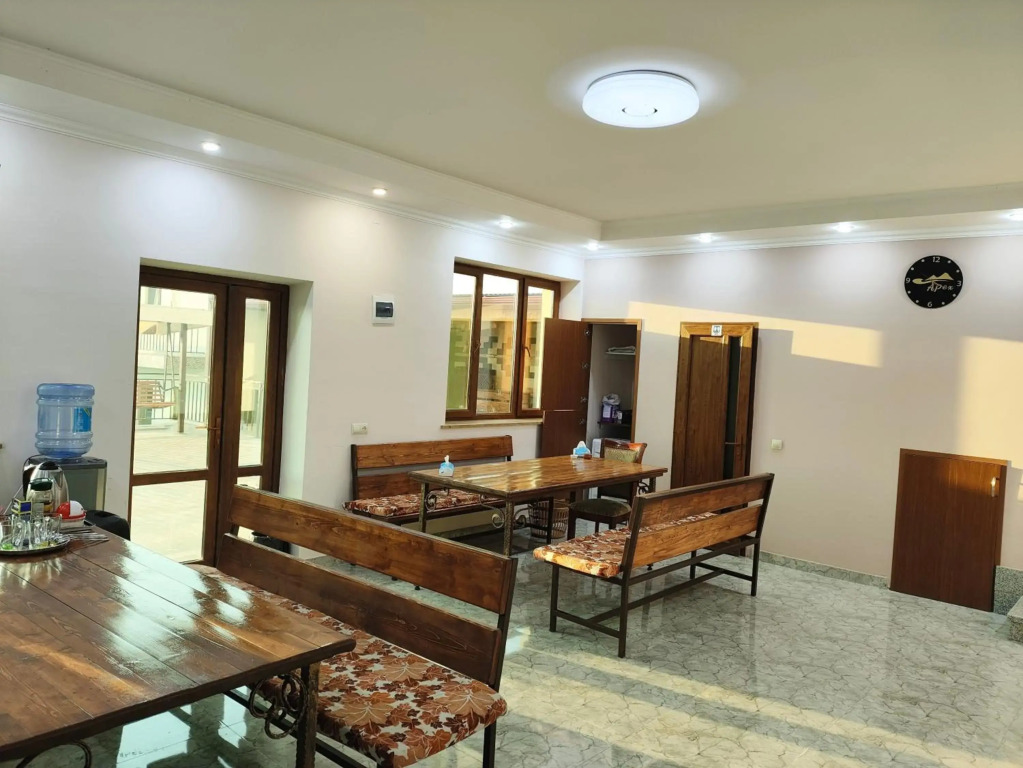 Artur's Poolside EXciting Rest house of 5 rooms