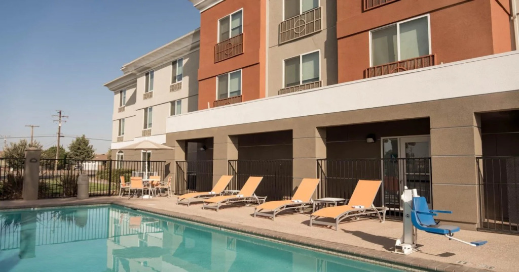Holiday Inn Express Porterville by IHG