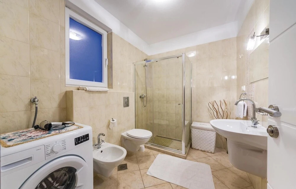 Awesome Home in Novalja With Wifi and 3 Bedrooms