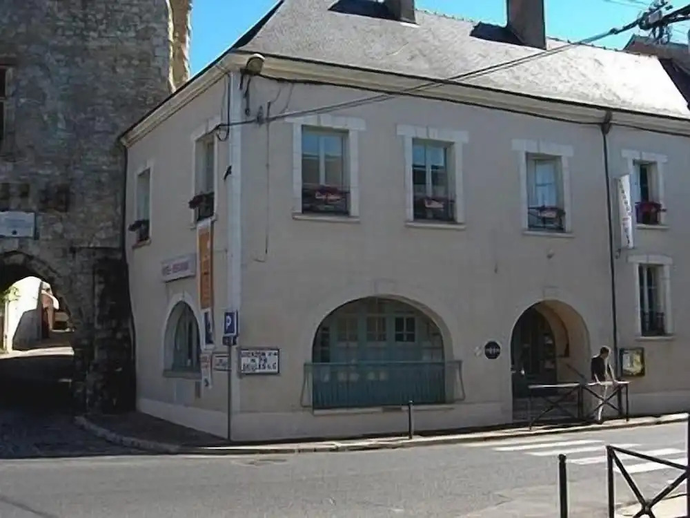 Auberge De La Tour