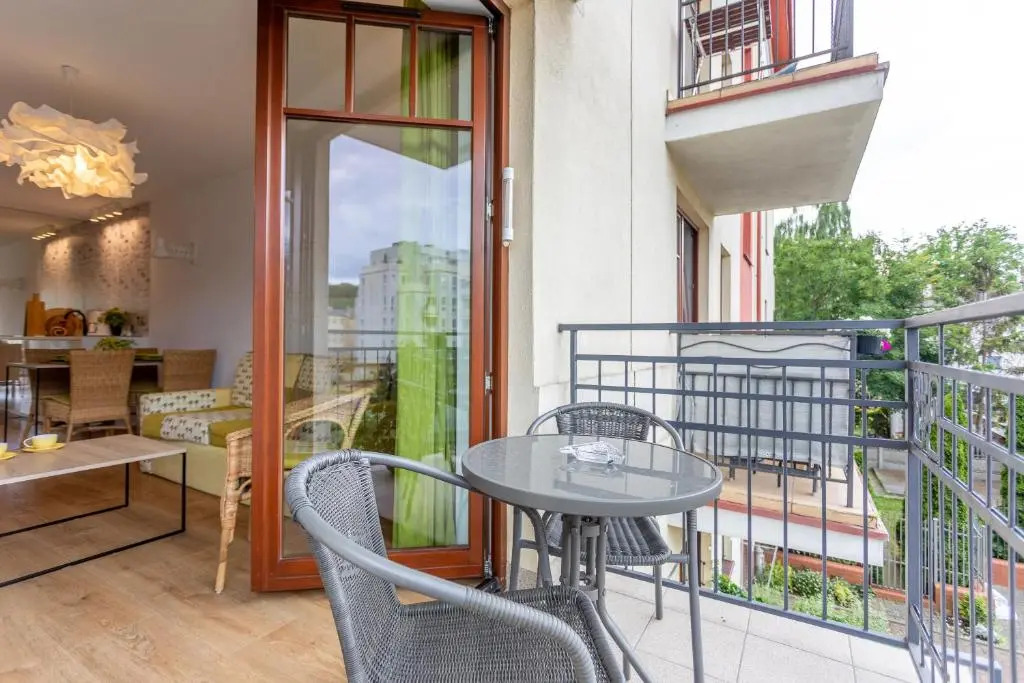 Ambria Apartments V
