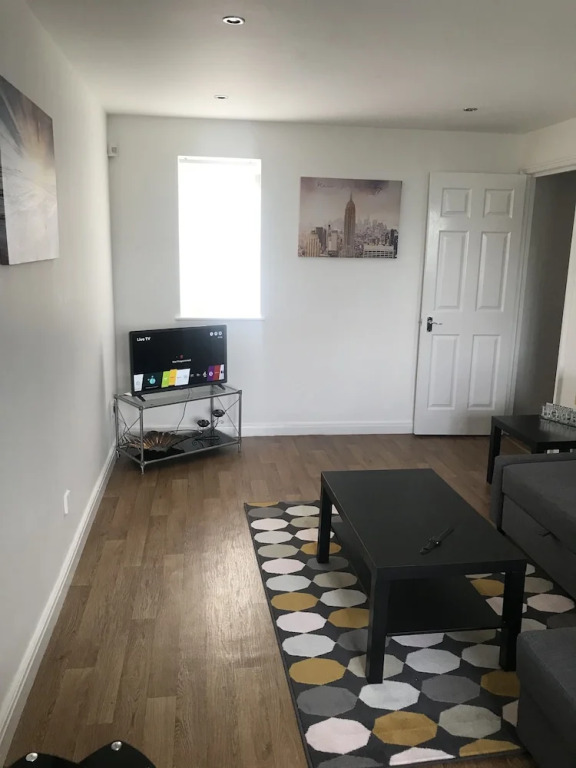 Kingsway Court