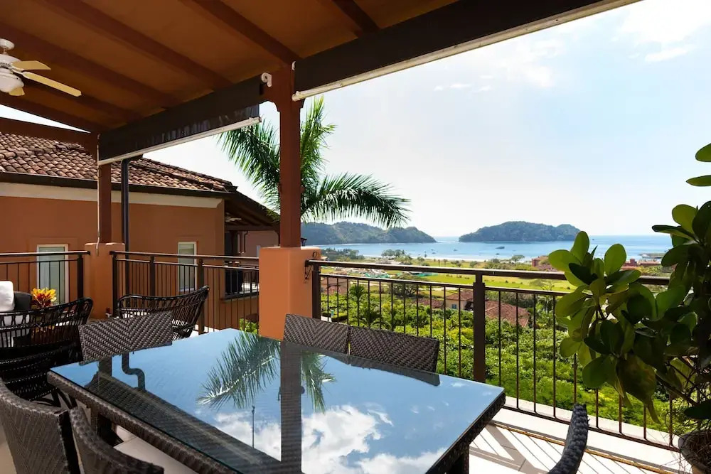 CR Luxury Altavista 2B 3 Bdrm