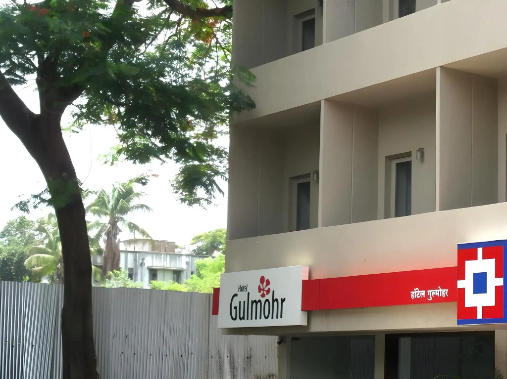Hotel Gulmohr