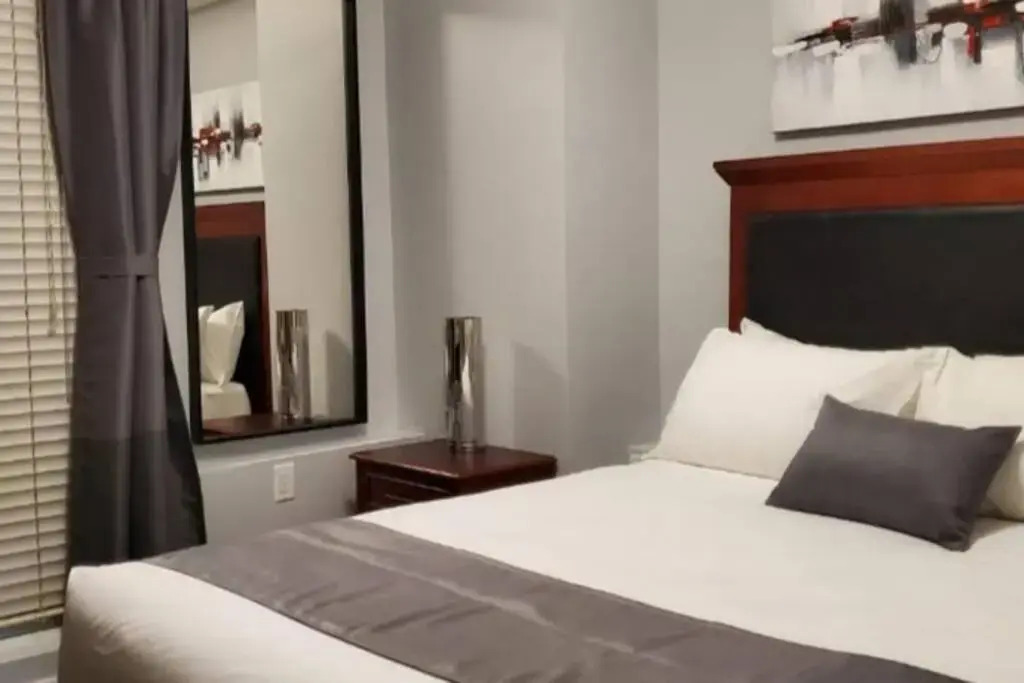 Beautiful 1 BDR Apt #G Hull/Ott by Amazing Property Rentals