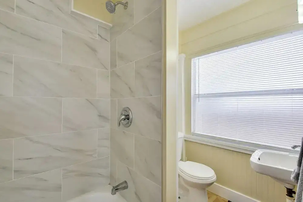 < 1 Mi to Dtwn Bradenton & Riverwalk! Sunny Apt
