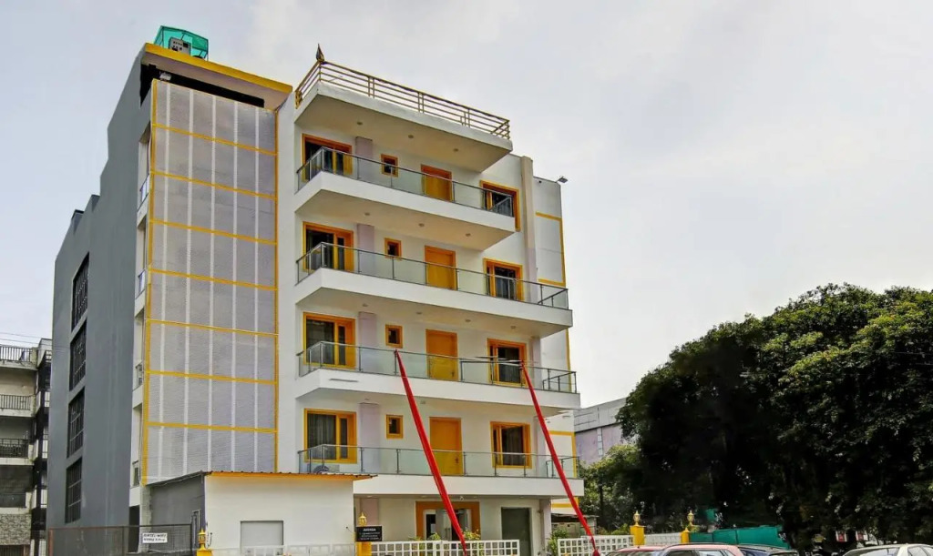 Treebo Ahinsa Residency Sohna Road