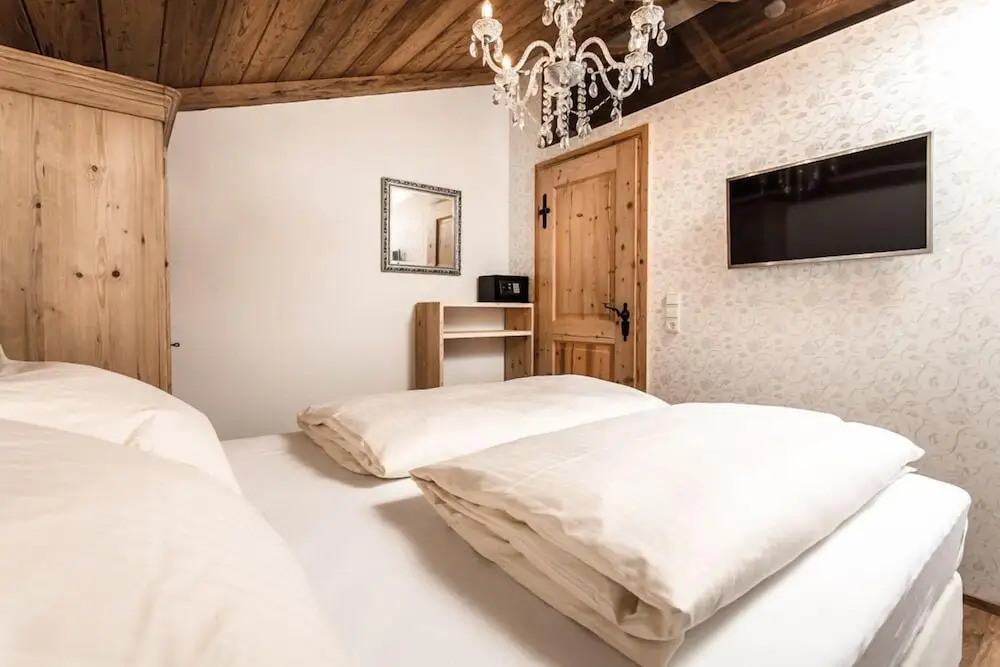 URALP Royal by Hello Fewo Apartments