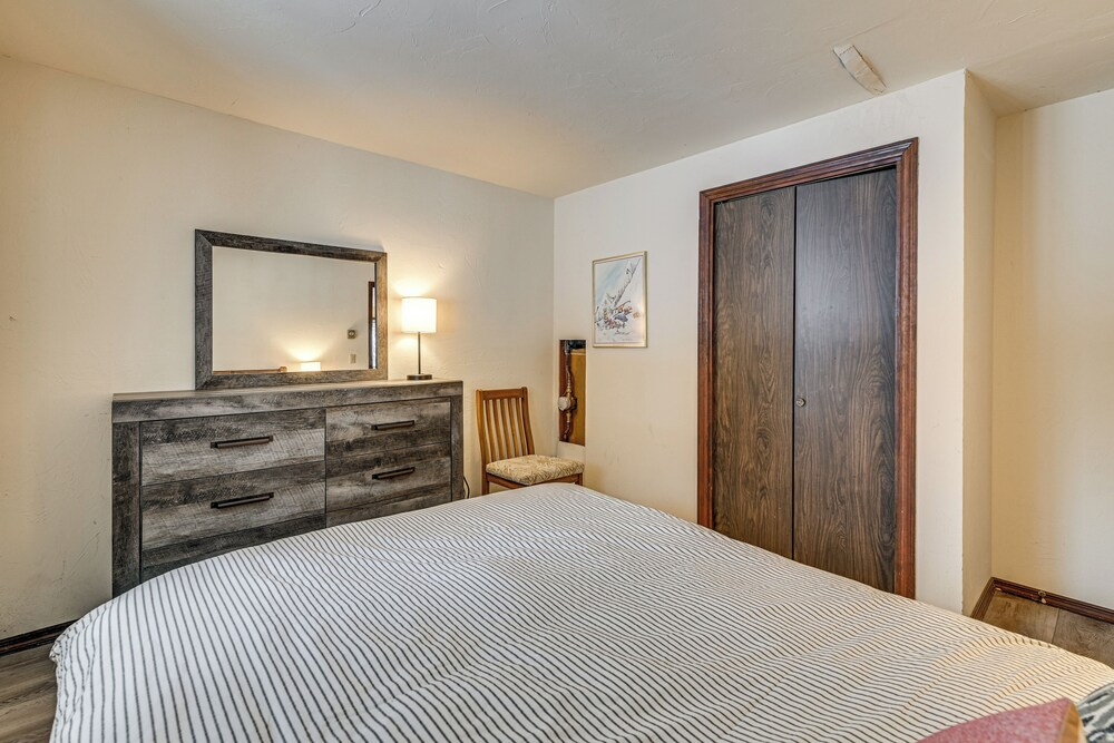 3 Mi to Windham Mountain: Pet-friendly Apt w/ Yard