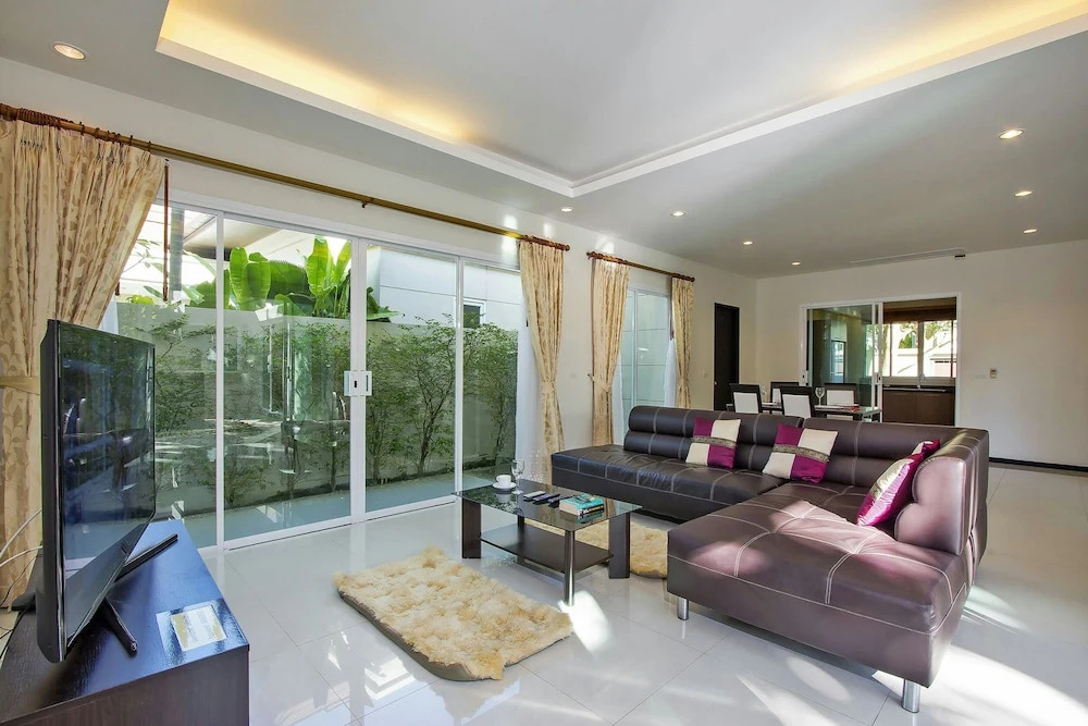 Oazza Villa