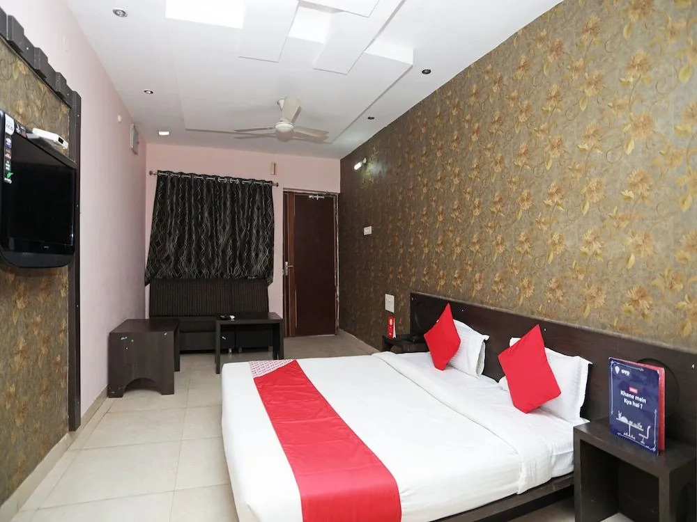 OYO 9132 Hotel Recharge