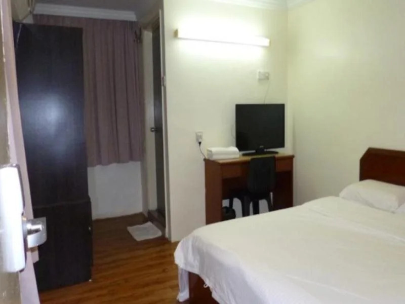 Hotel Merry