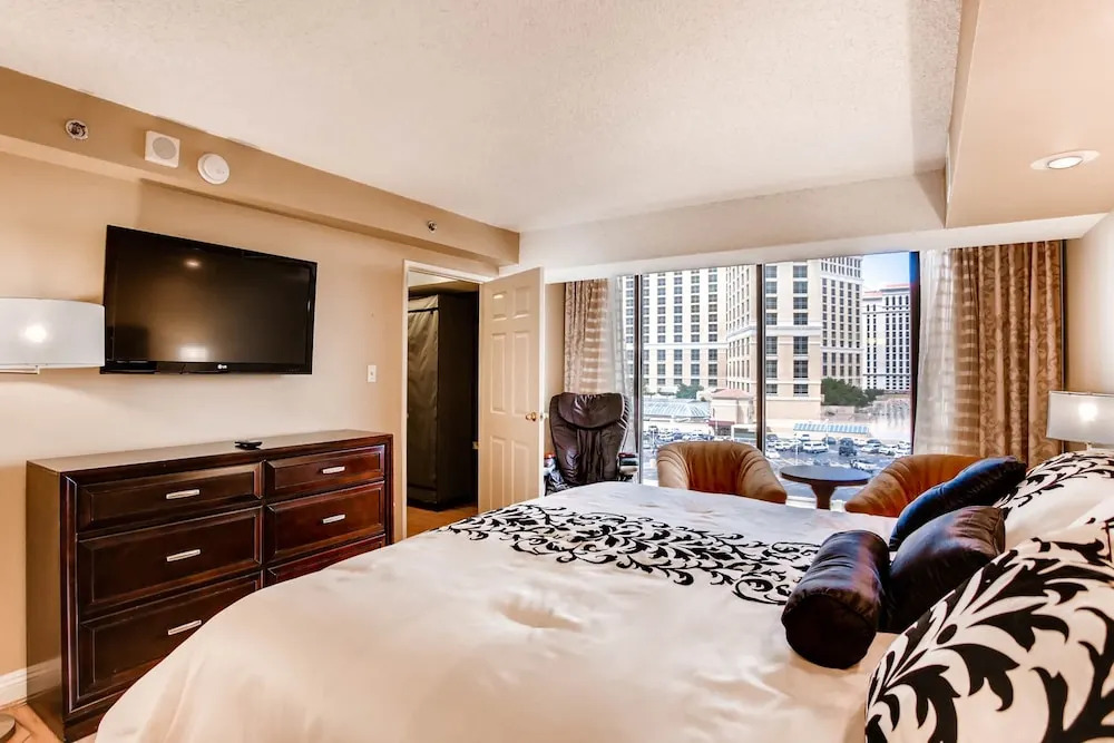 Suites at Jockey Club