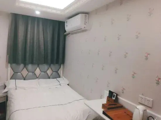 Pebble Motel (Shanghai Gucun Park Jutai Road)