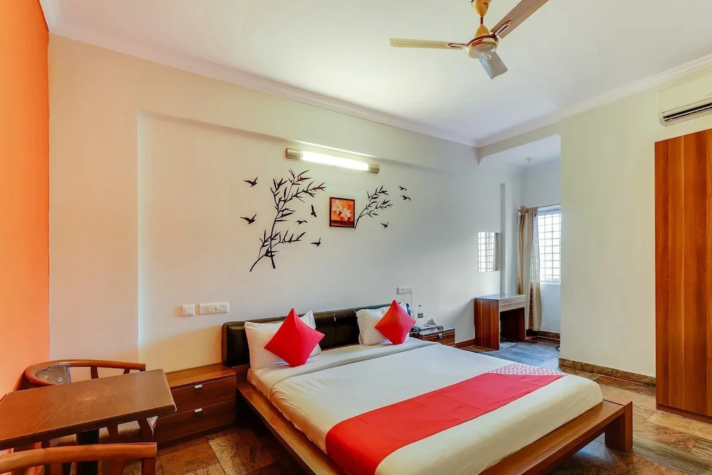 OYO 451 Goyal Residency