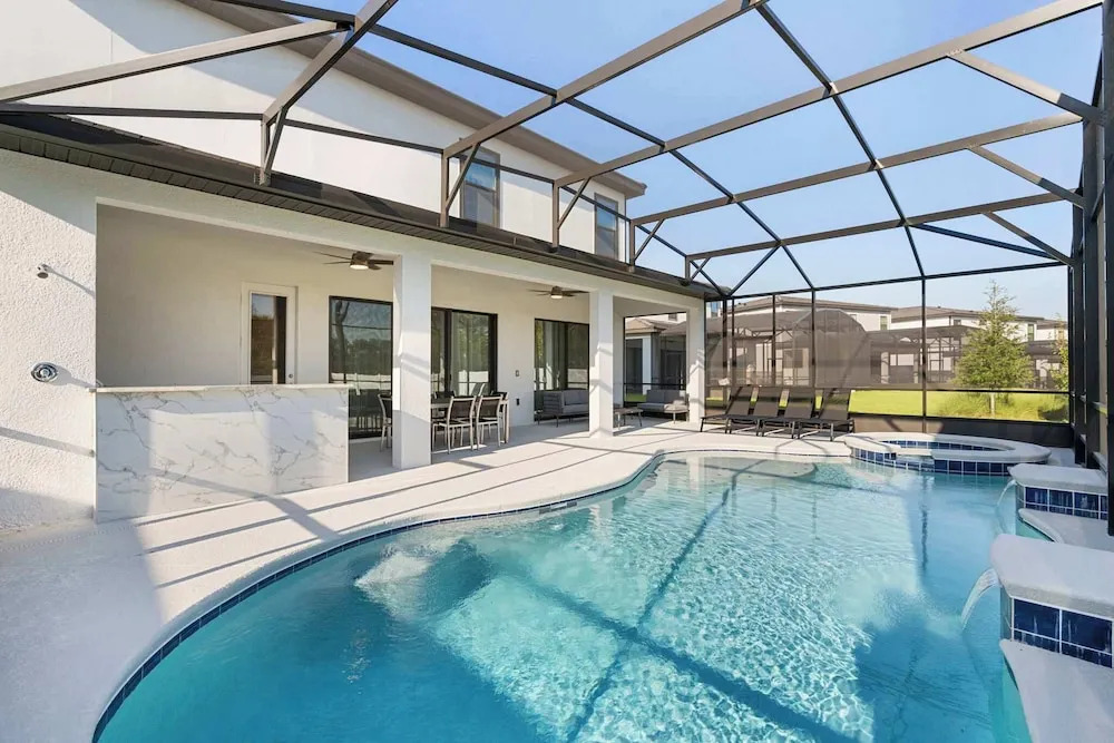 Themed 10bd Family Home w/ Private Pool & Game Room