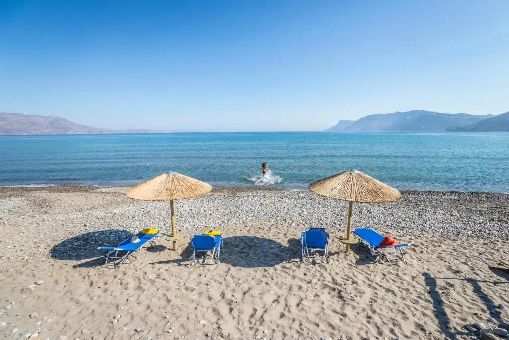 Big Blue Villa in Kisamos, 10 meters from Sea