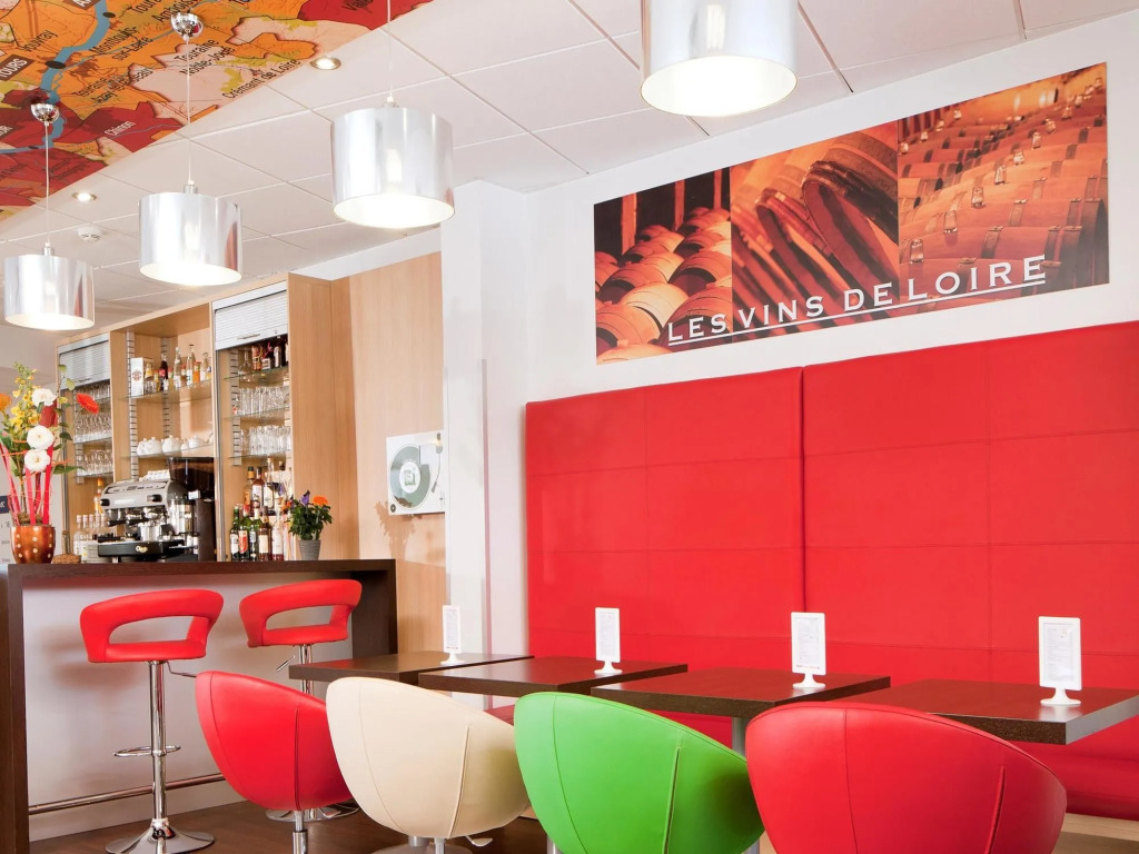 ibis Styles Chinon