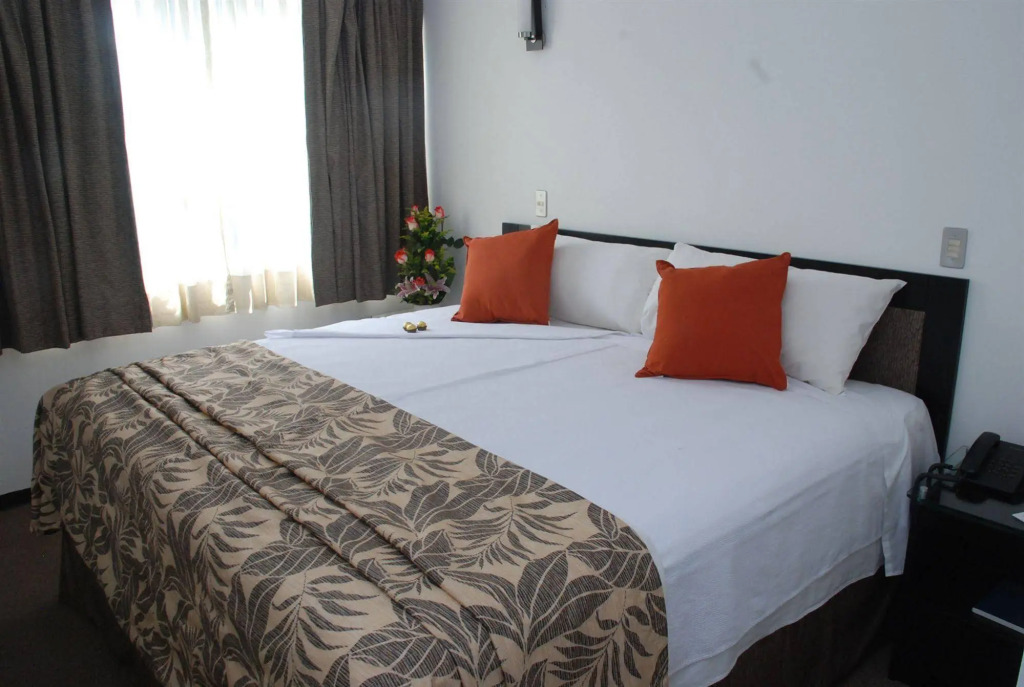 Mini Suites Hotel