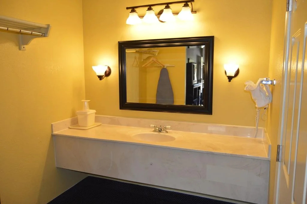 Travel Plaza Inn