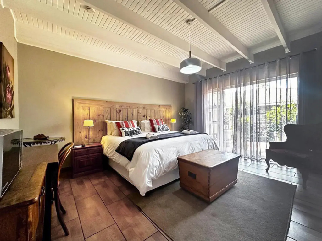 59 On True North Guest Rooms