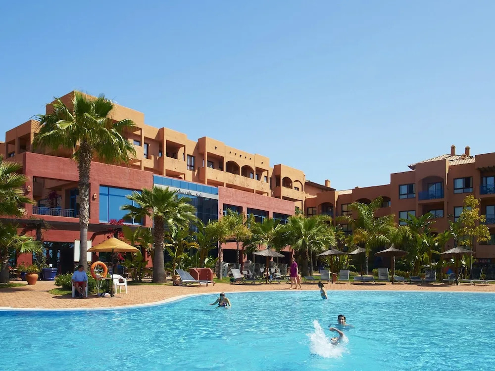 Well-kept and Atmospheric Apartment Just 1 km. From sea