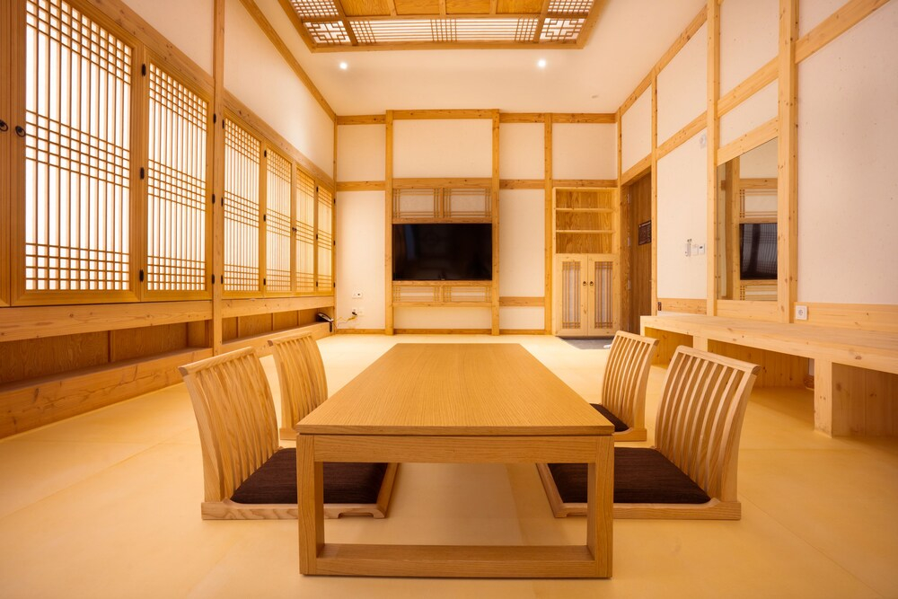 Jeonju Tourist Hotel kkotsim