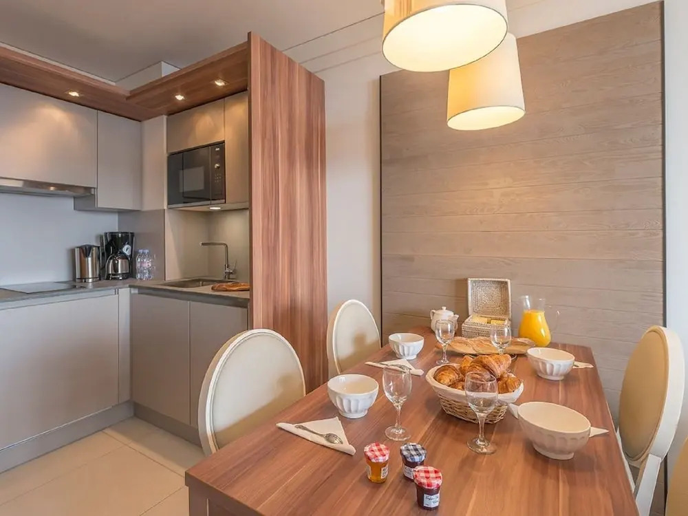 Luxury apartment with Wi-Fi in large ski area Paradiski
