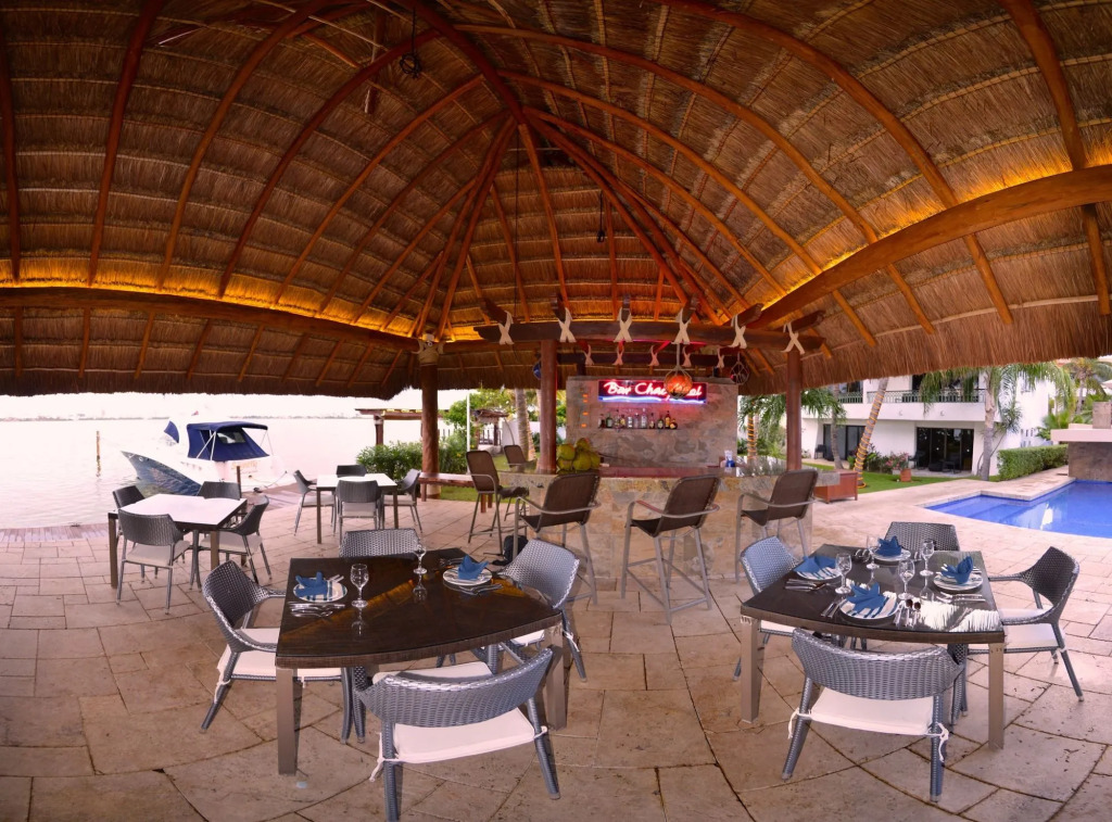Sina Suites Cancun