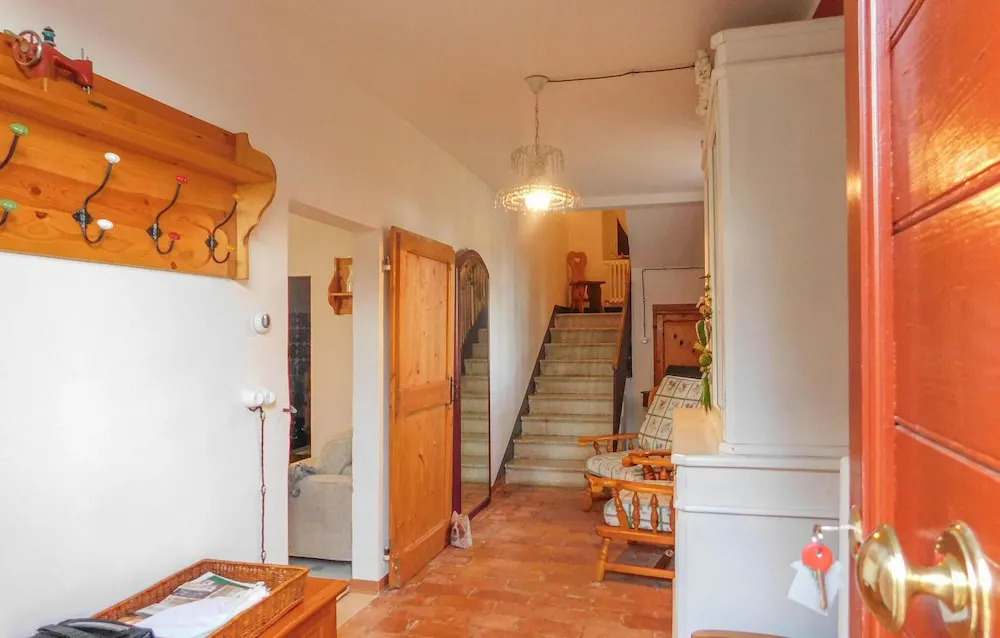 Beautiful Home in Cingoli With 3 Bedrooms and Wifi