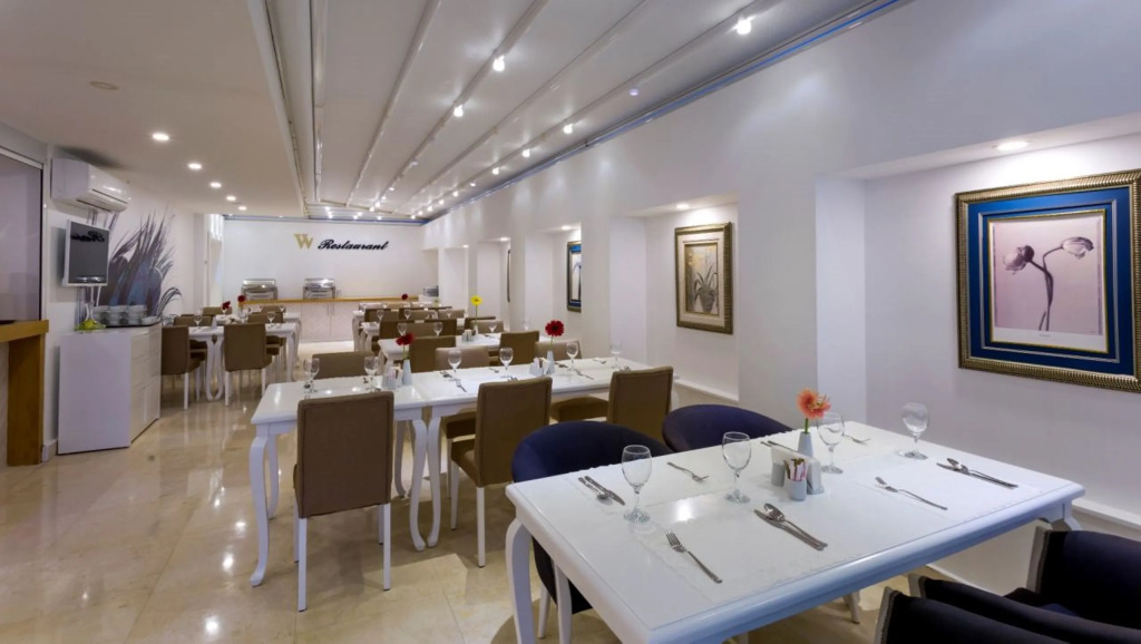 Wise Hotel & Spa