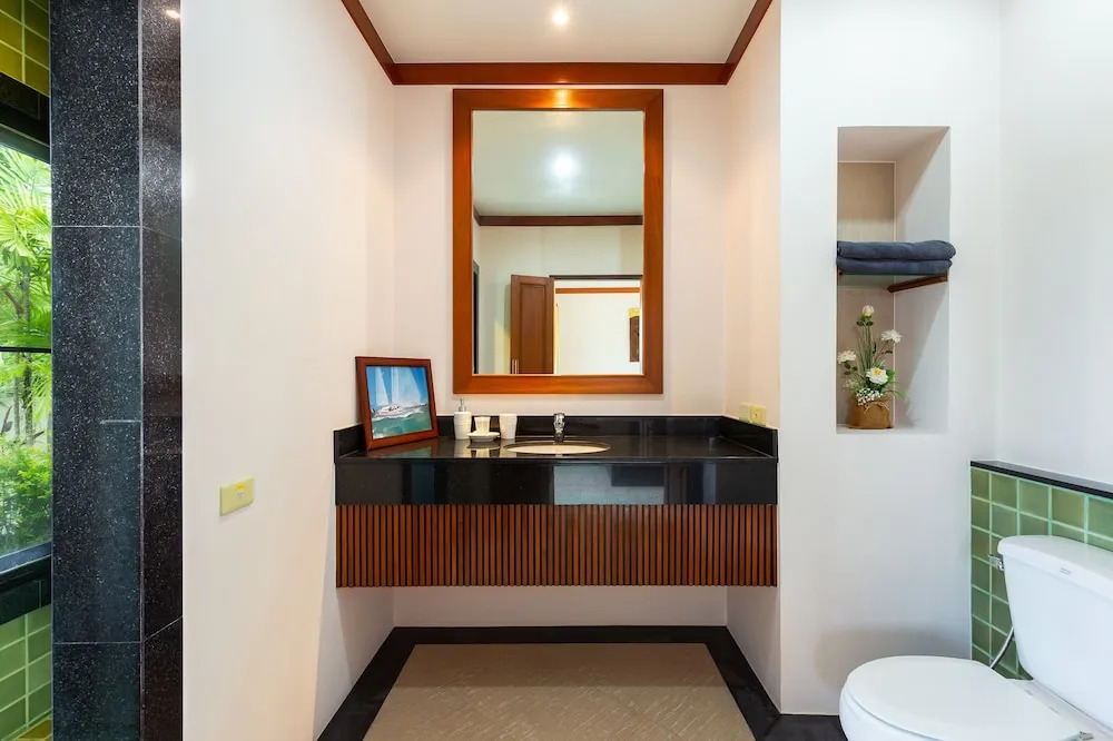 Tropical Living at 3BR Pool Villa Bianca, Baan Bua Luxury Estate, Nai Harn Beach