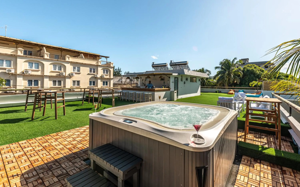 Seastar Hotel