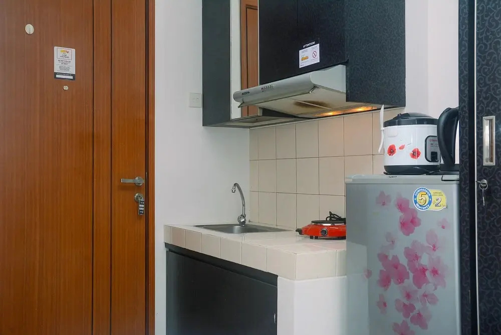 Good Homey and Simply Studio Margonda Residence 3 Apartment