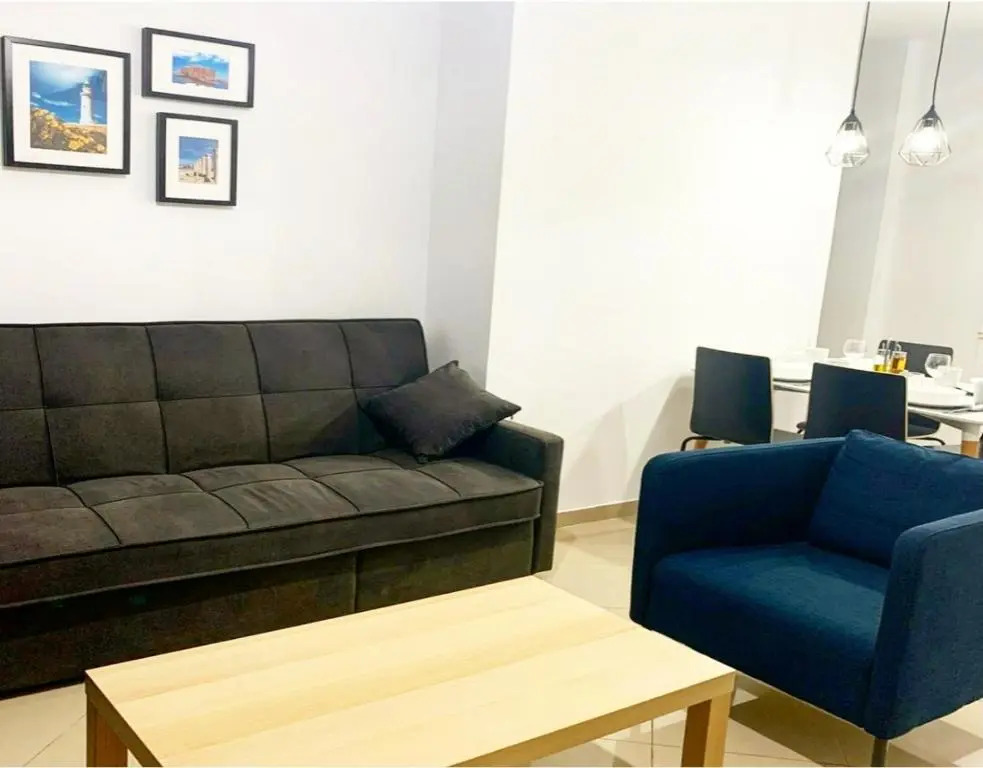 Secondhome102
