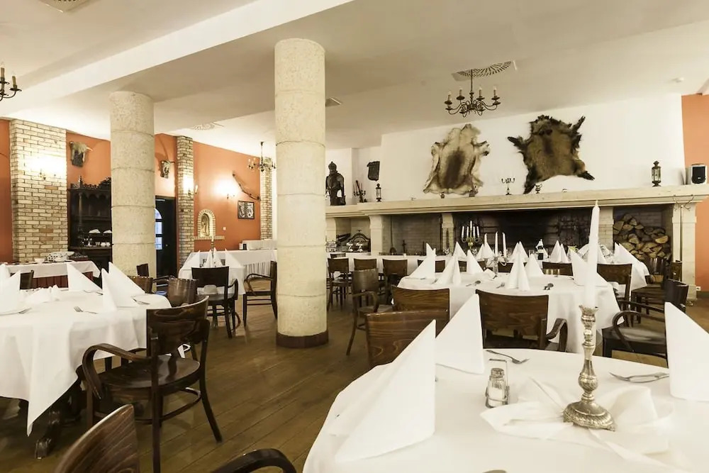 Fort Hotel