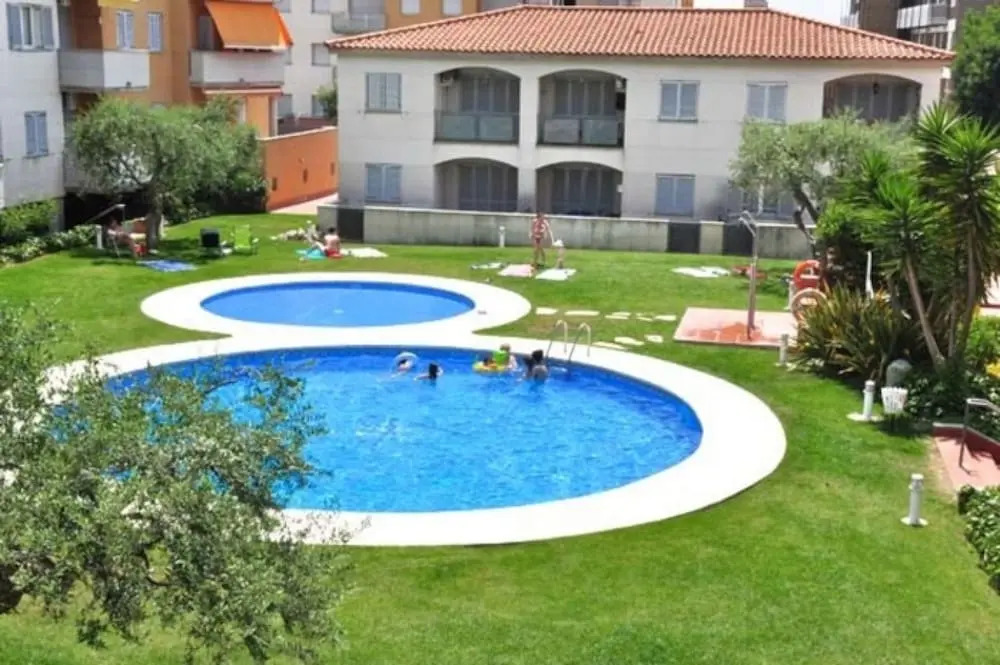 Apartamento Vista a la Piscina Para 8 Personas en Cambrils