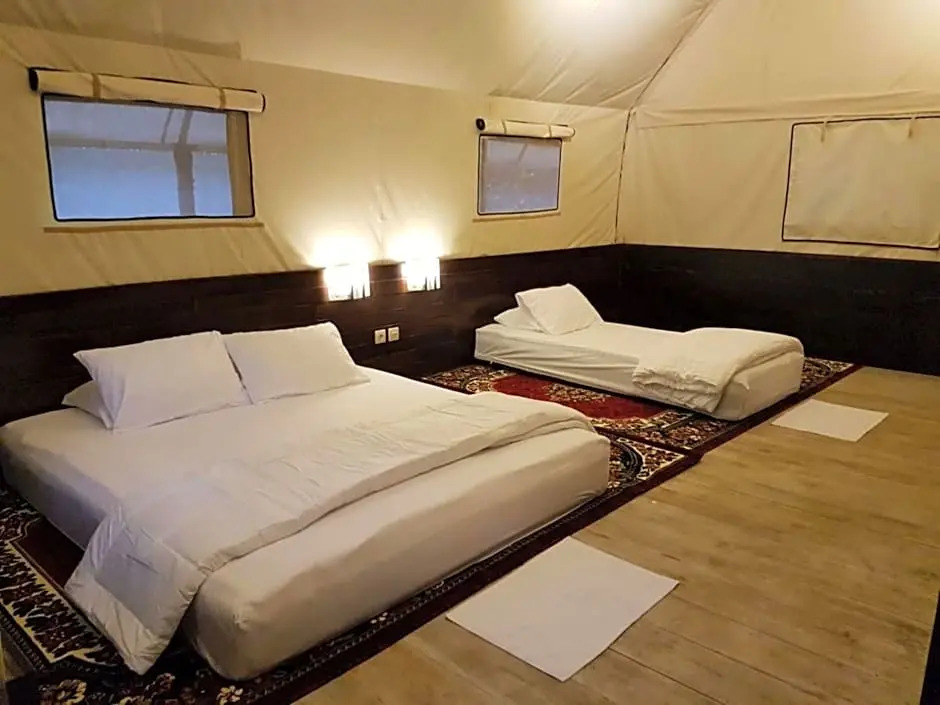 Lawu Forest Camp