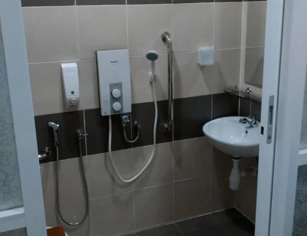 AL33 Hotel Ayer Keroh