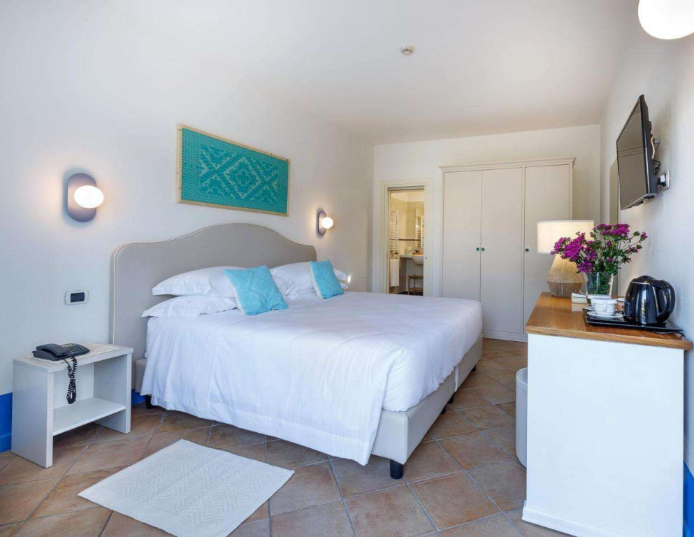 Riva di Palo Beach Hotel