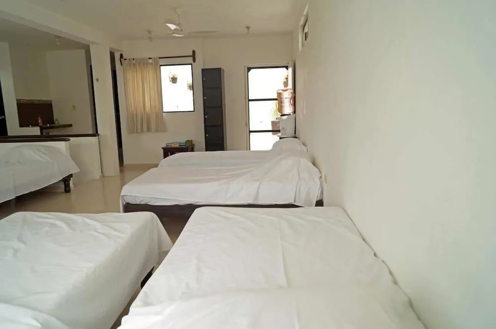 Hostal Frida - Adults Only