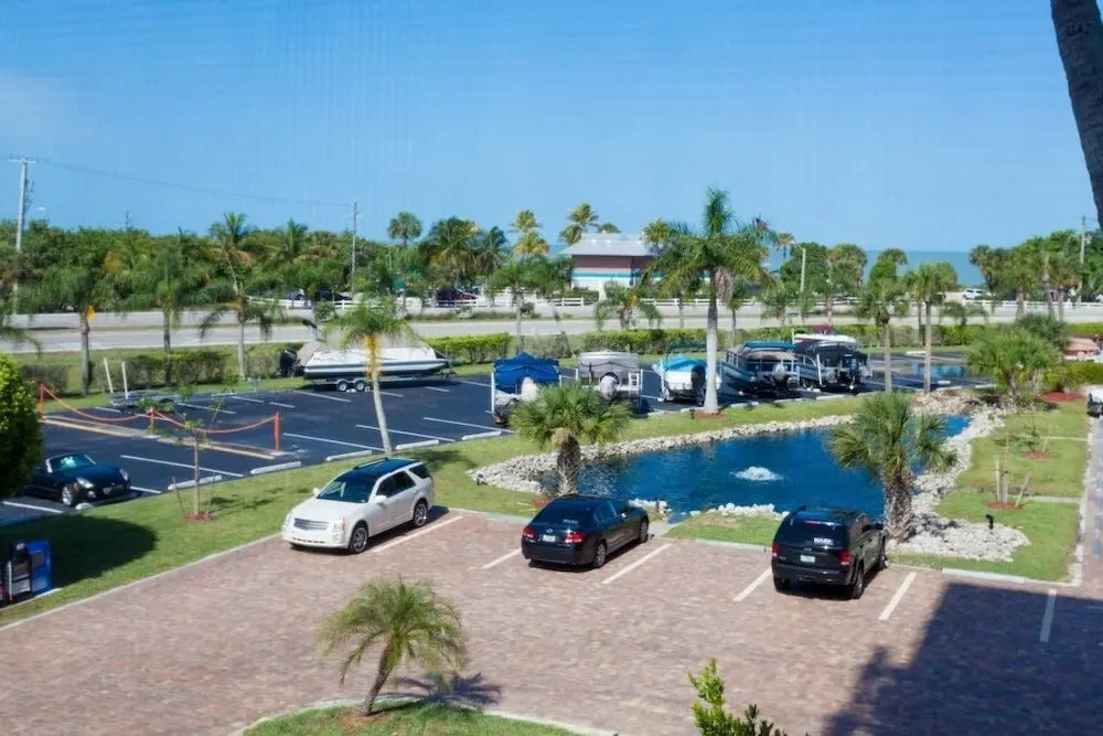 Bonita Beach & Tennis 3307 - 1 Br Condo