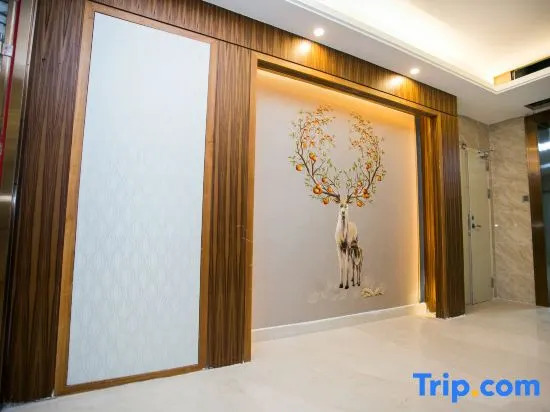 Zhuhai Art Exhibition International Hotel (Mingzhu Station Sam's Club)