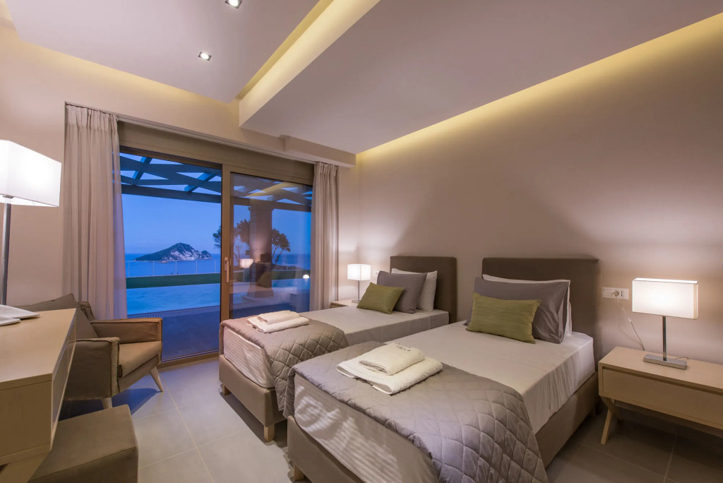 Artina Luxury Villa
