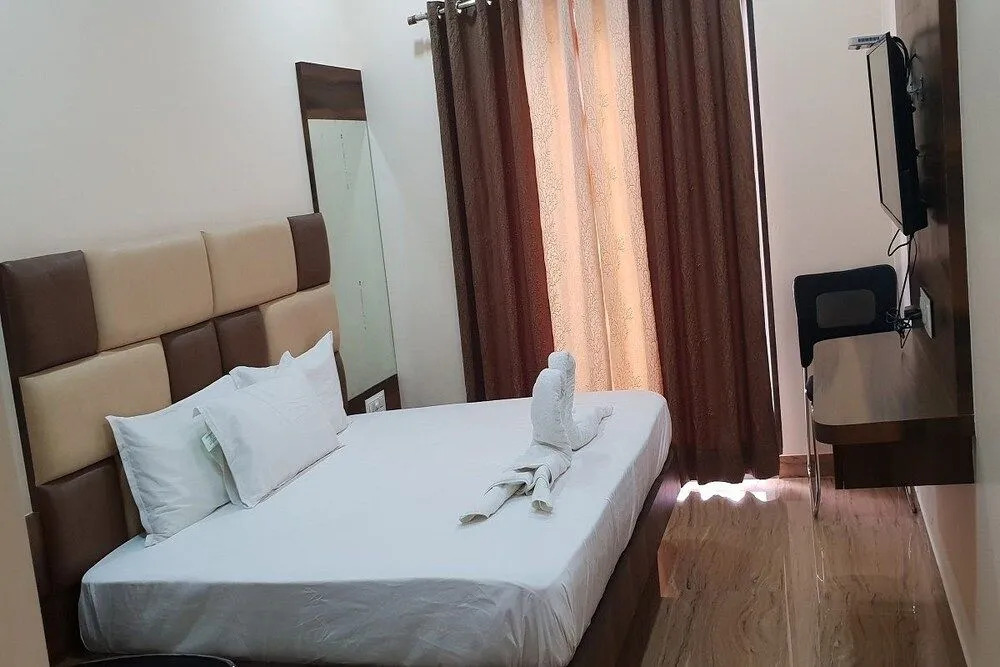 Ishwar Nain Hotel