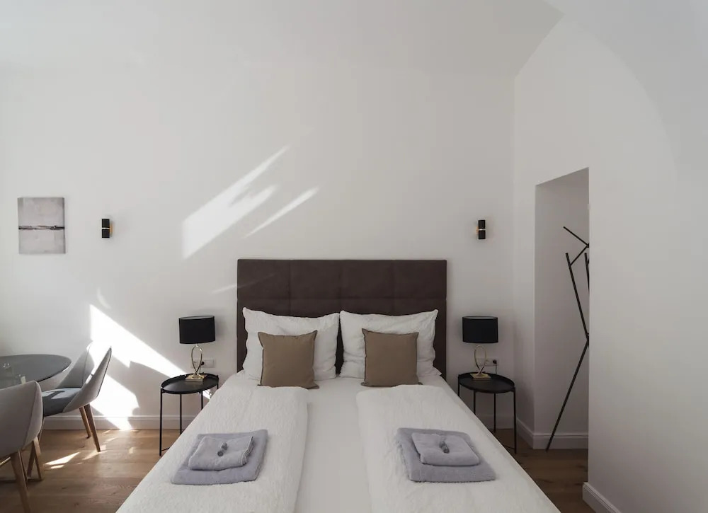 easy-flat Belvedere - Central Apartments with AC